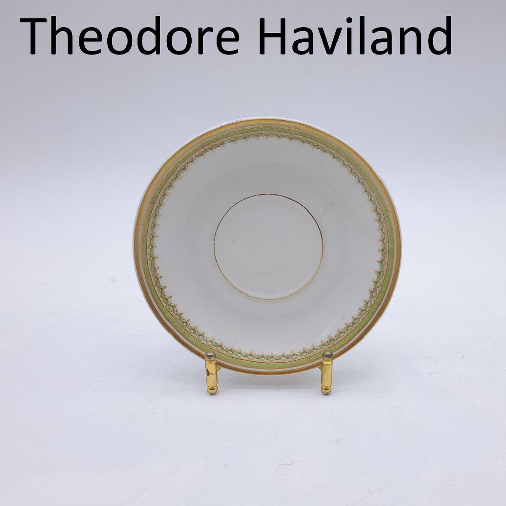 Theodore Haviland Orphan Saucer